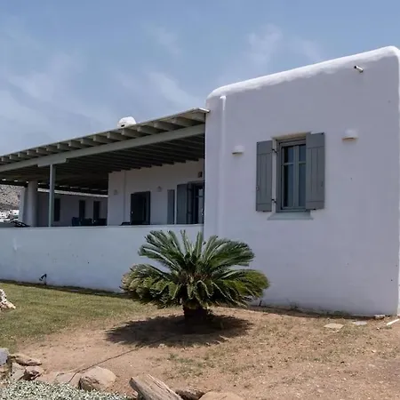The Faragas Luxury Retreat House Alikí