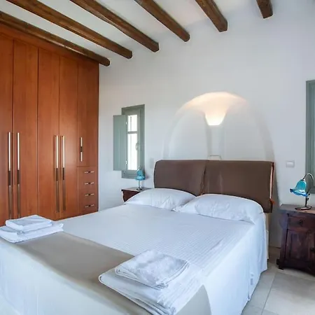 The Faragas Luxury Retreat House Сasa de vacaciones
