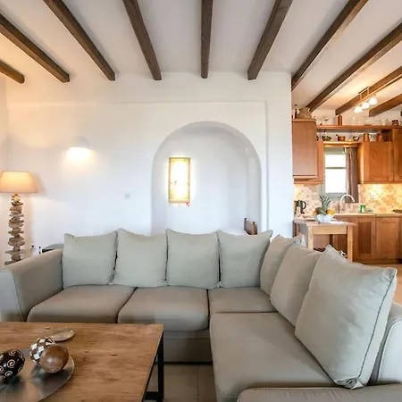 The Faragas Luxury Retreat House Alikí